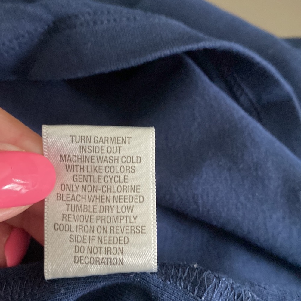 EUC Dressbarn navy and silver bling T-shirt. Sz L - Picture 6 of 6